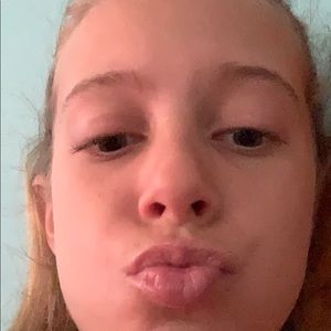 Meet your Posher, Abigail